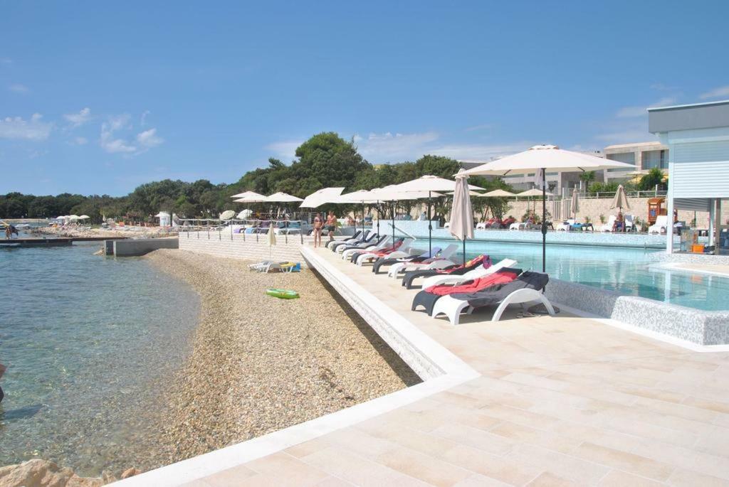 Sunset Apartment Petrcane Exterior foto
