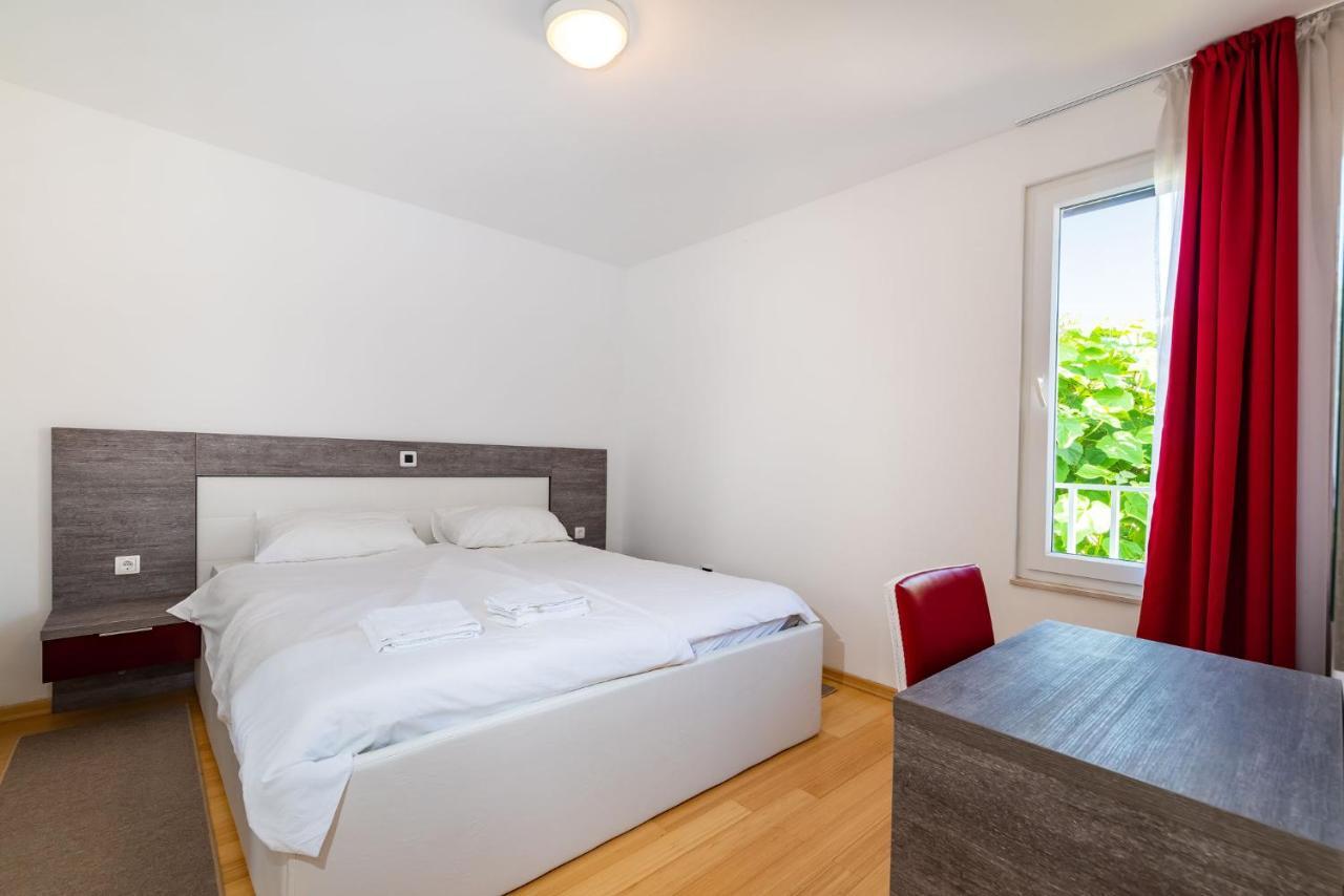 Sunset Apartment Petrcane Exterior foto