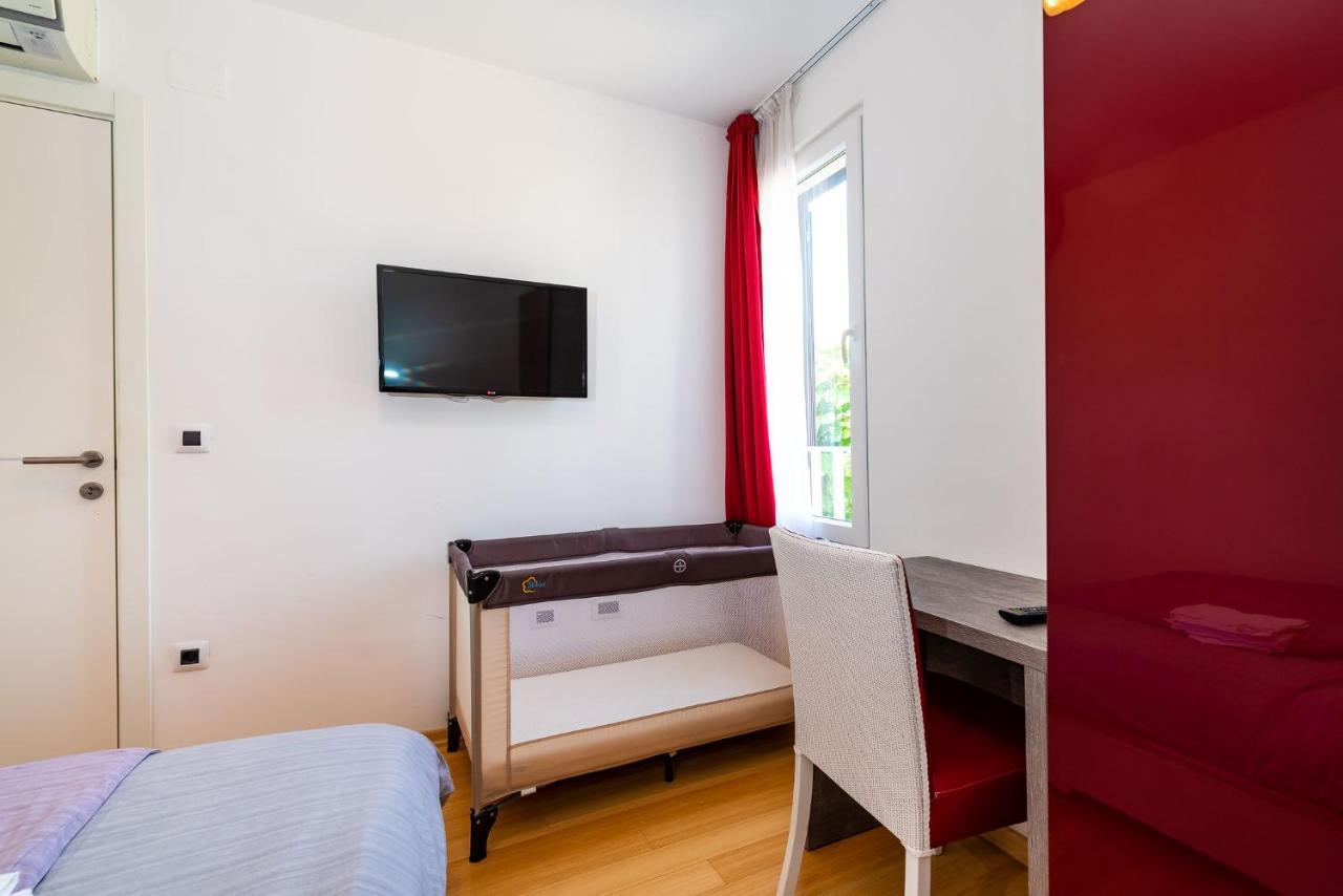 Sunset Apartment Petrcane Exterior foto